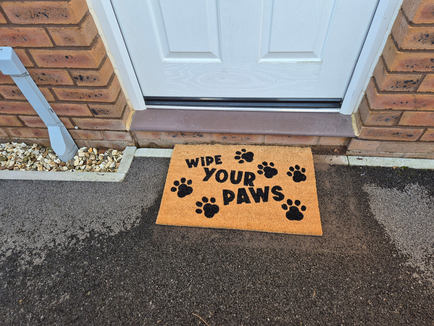 'Wipe Your Paws' Paw Print Coir Fibre Doormat with Rubber Backing (60cm x 40cm)