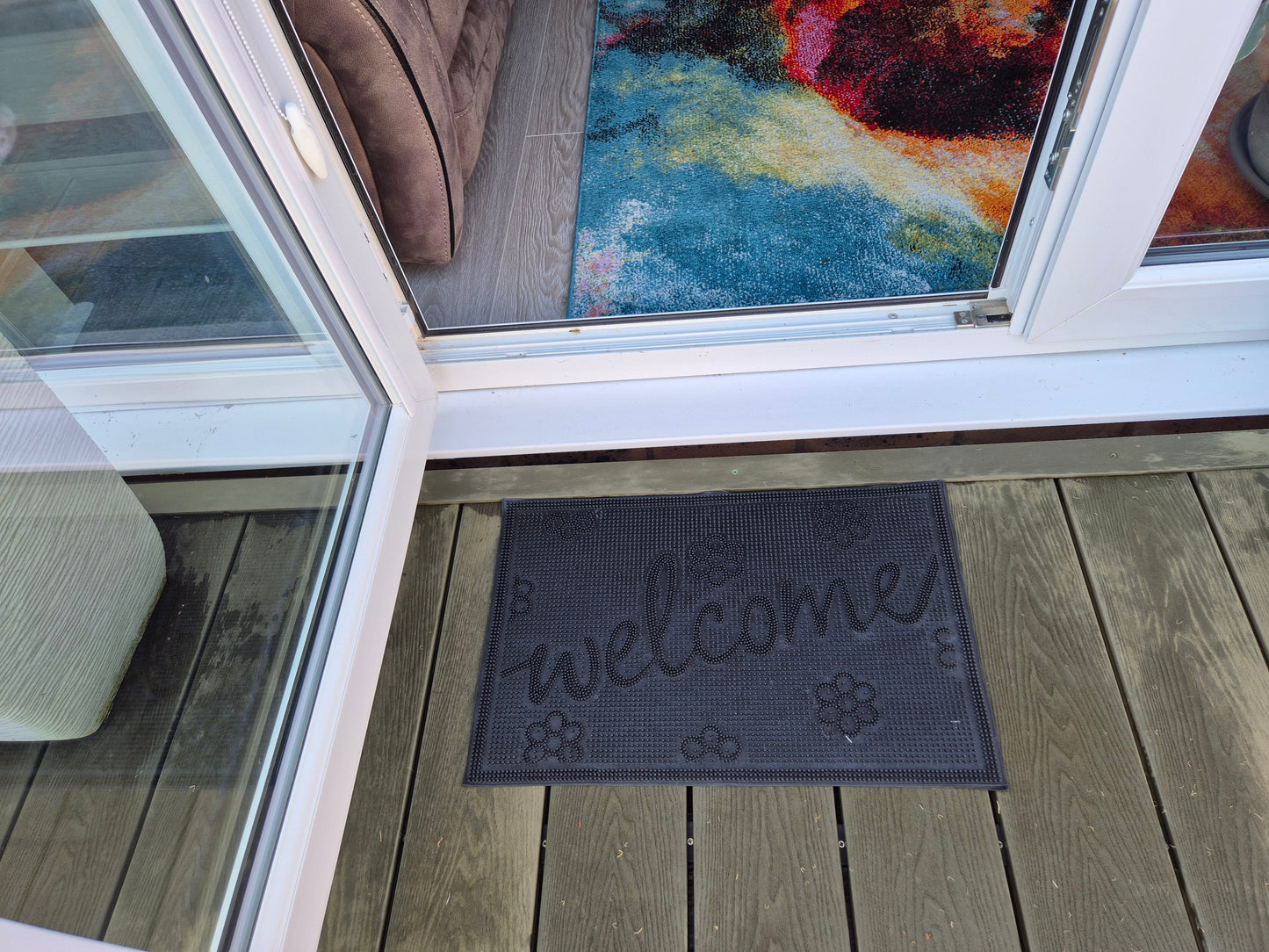 'Welcome' Small Flower Design Rubber Door Mat (60cm x 40cm)