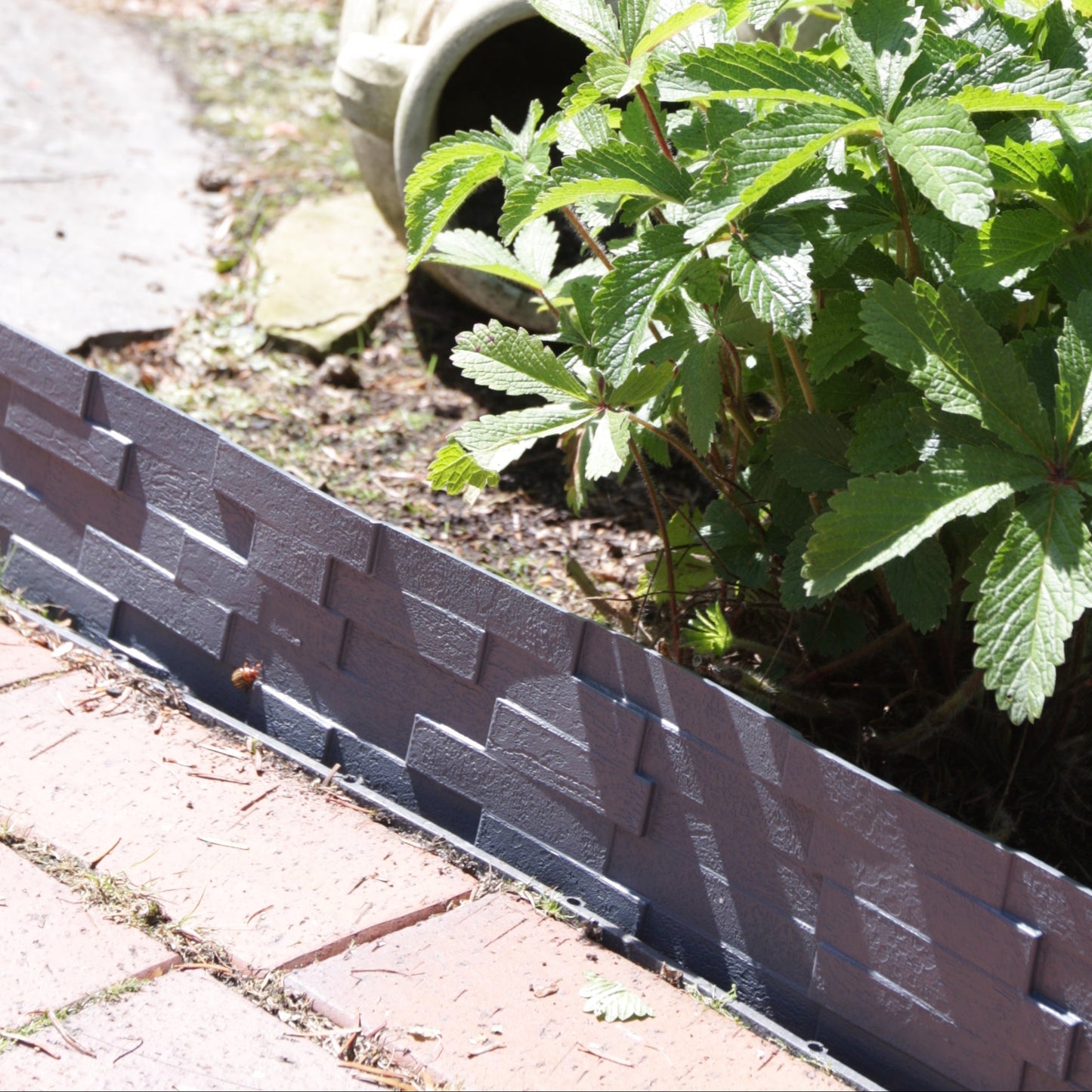 Lawn Edging, 2.38 Metres Plastic Palisade Slate Effect (Grey)