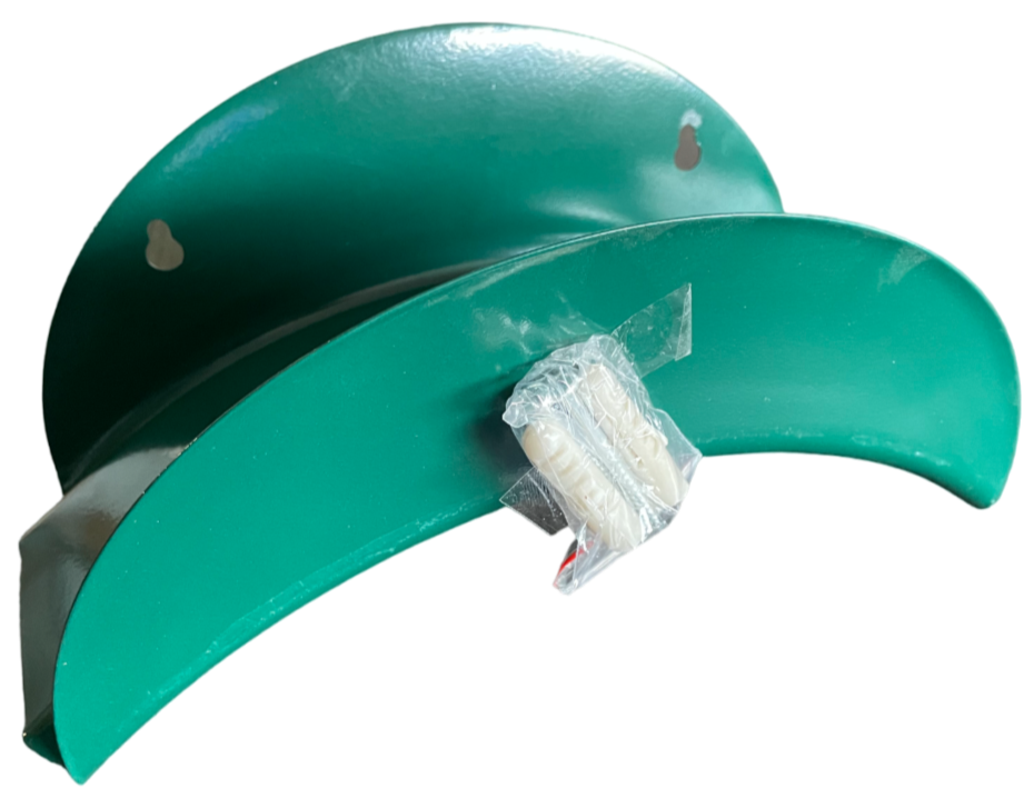 Green Wall-Mounted Metal Garden Hose Hanger with Fixings