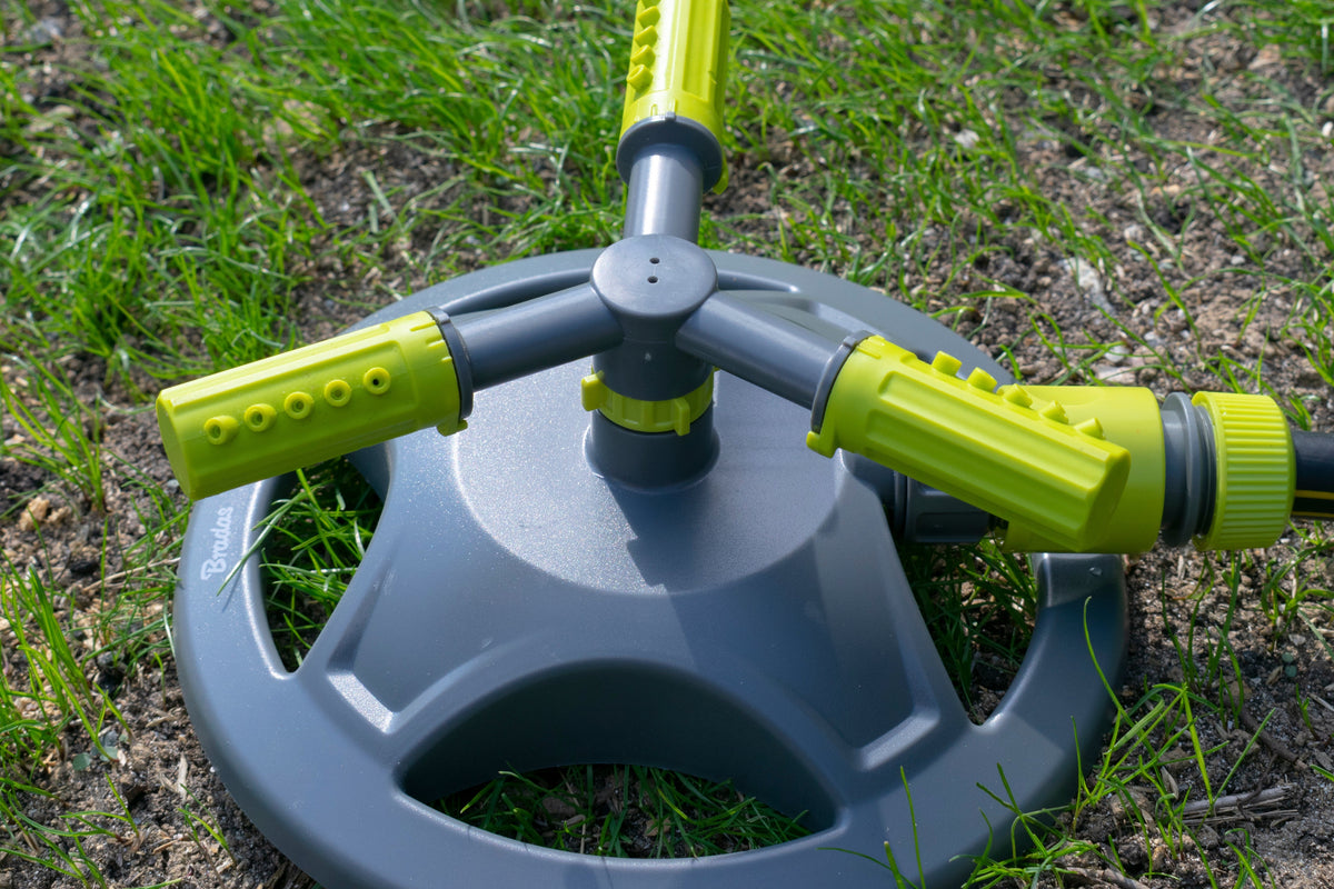 Bradas Lime Line 3-Arm Rotating Sprinkler – Adjustable Arms