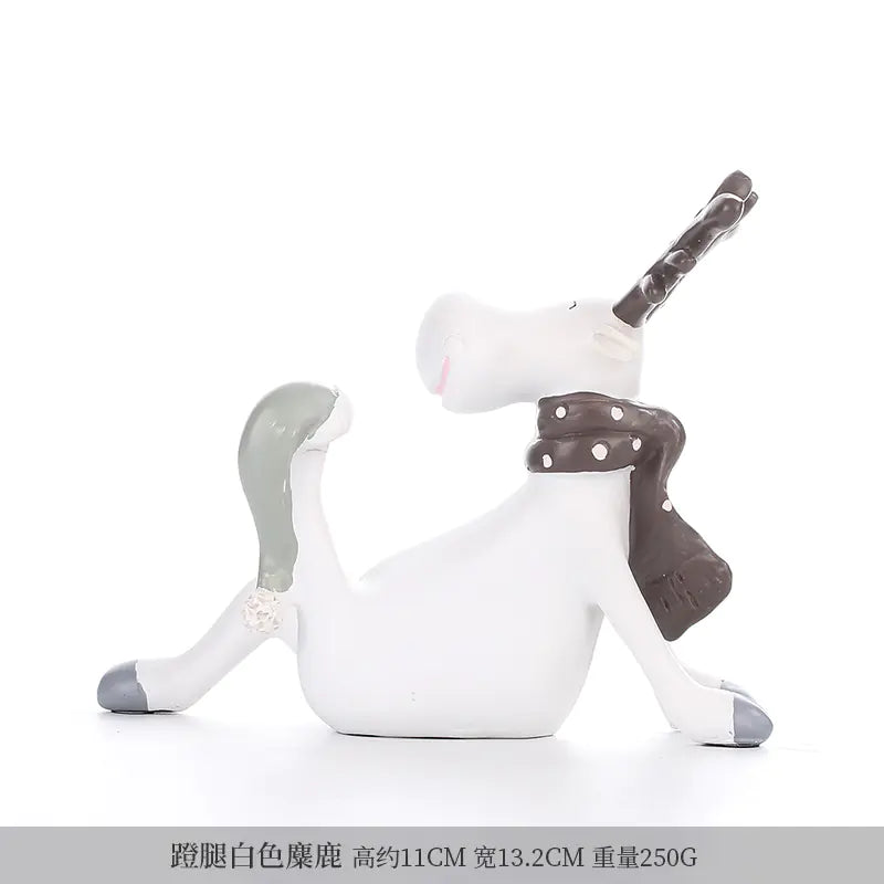 Nordic Elk Decorative Resin Figurine – Pastel Home Ornament