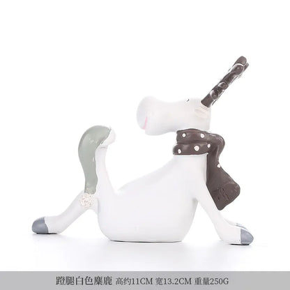 Nordic Elk Decorative Resin Figurine – Pastel Home Ornament
