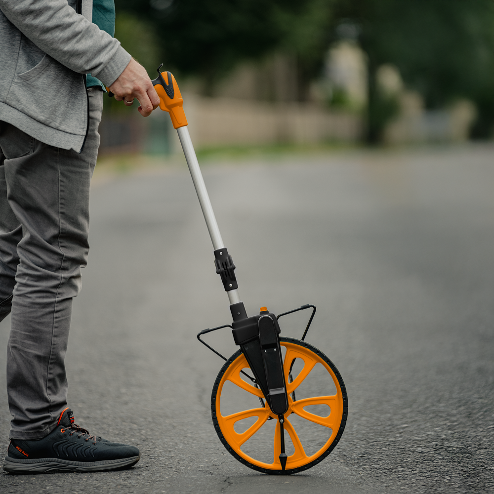 Mechanical Measuring Wheel with Folding Handle; supplied components shown.