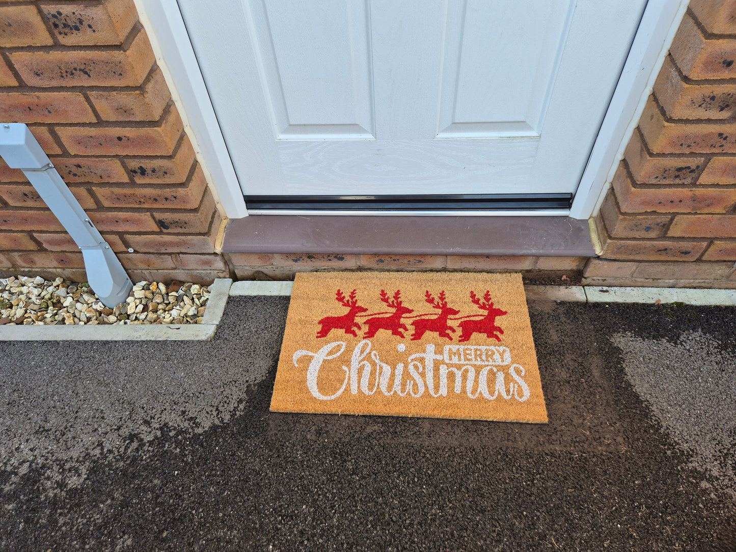 'Merry Christmas' (Red Reindeer) Coir Fibre Doormat with Rubber Backing (60cm x 40cm)