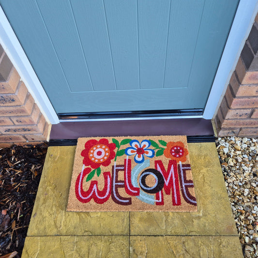 'Welcome' Flower Print Coir Fibre Doormat with Rubber Backing (60cm x 40cm)