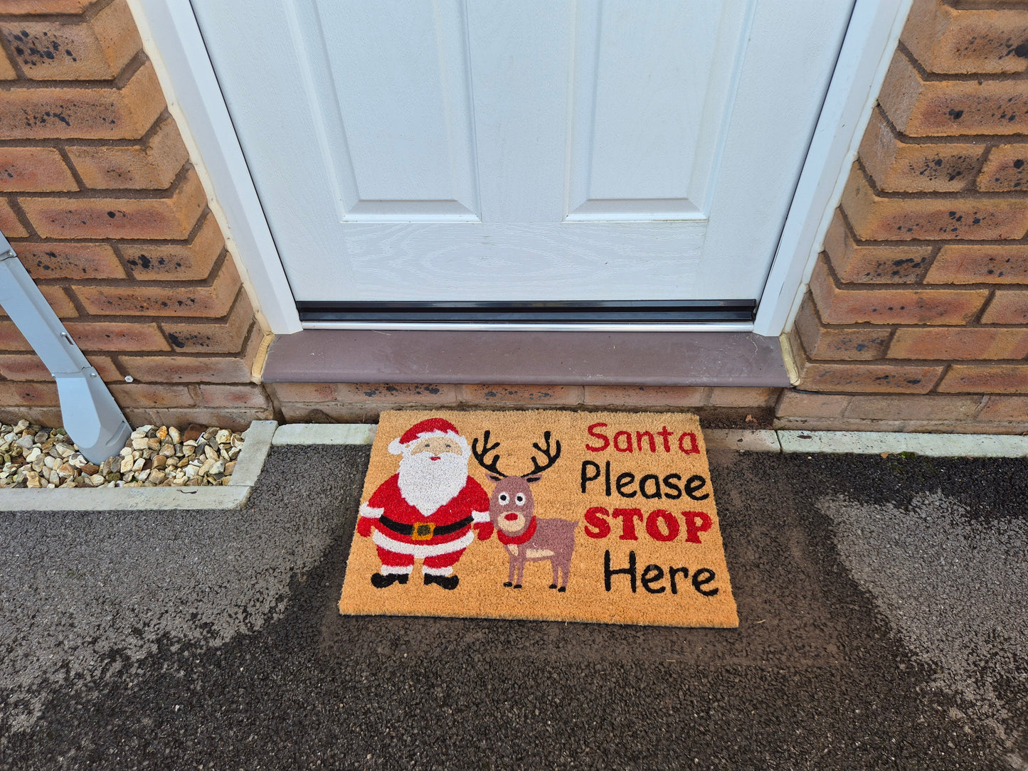 'Santa Please Stop Here' Coir Fibre Doormat with Rubber Backing (60cm x 40cm)