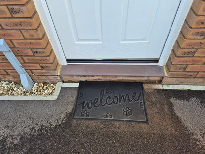 'Welcome' Small Flower Design Rubber Door Mat (60cm x 40cm)