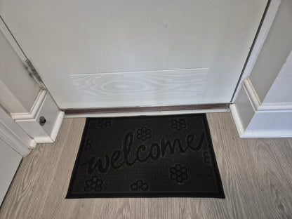 'Welcome' Small Flower Design Rubber Door Mat (60cm x 40cm)