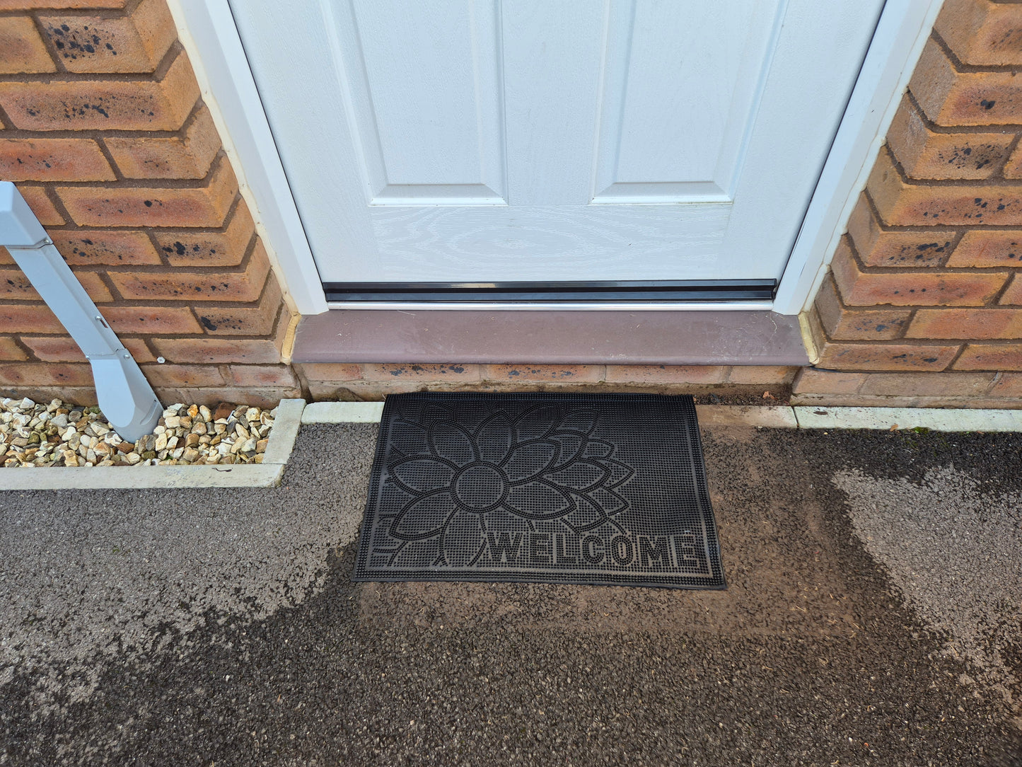 'Welcome' Large Flower Design Rubber Door Mat (60cm x 40cm)