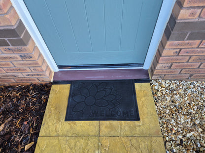 'Welcome' Large Flower Design Rubber Door Mat (60cm x 40cm)