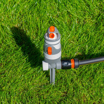 2-Pattern Gear Drive Sprinkler (White/Grey)