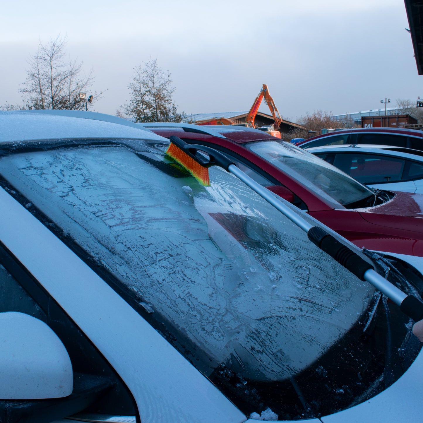 Telescopic Snow Brush and Ice Scraper (Orange)