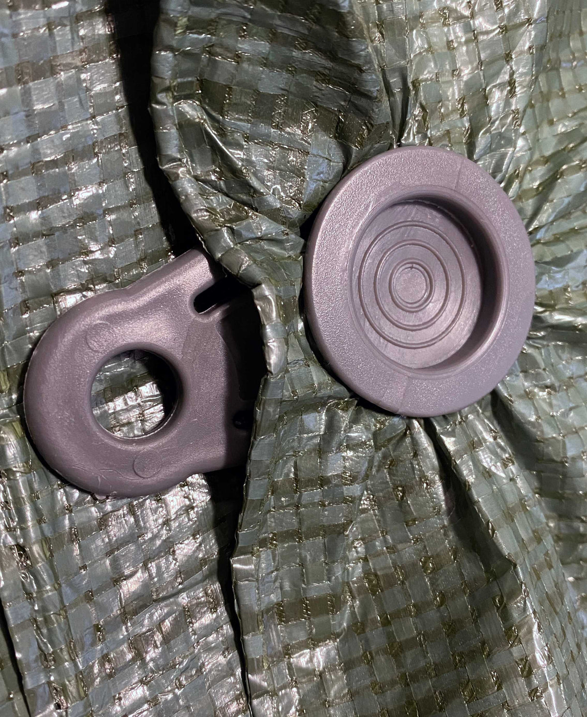 Grey Round Tarpaulin Clips – Pack of 12 or 500