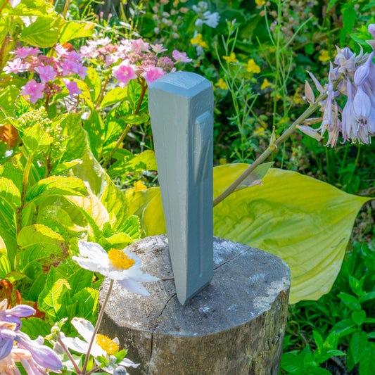 Cost Wise SW405 grey spiked log-splitting wedge, 5lb weight class.