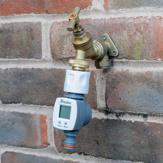 Water Flow Meter with Quick Connect Outlet (White/Grey)