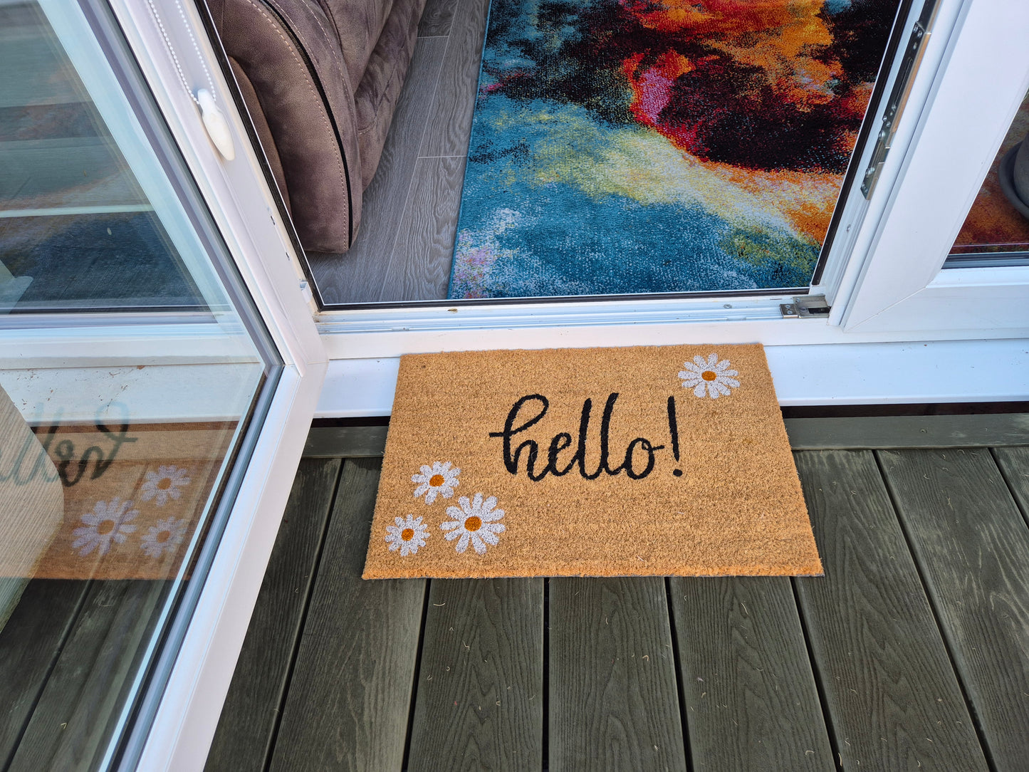'Hello!' Daisy Print Coir Fibre Doormat with Rubber Backing (60cm x 40cm)