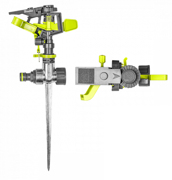 Lime Line Pulsating Lawn Sprinkler on Metal Spike