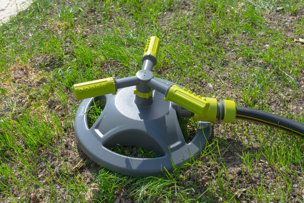 Bradas Lime Line 3-Arm Rotating Sprinkler – Adjustable Arms